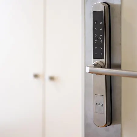 Aspasios Trindade * Oporto