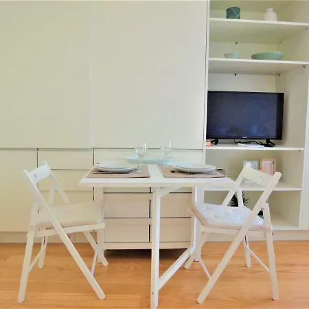 Διαμέρισμα Tiles *